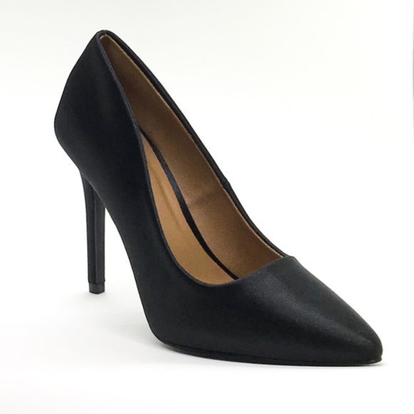 Qupid Shoes - Qupid Black Satin/Nubuck Pumps